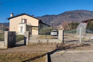 Villa Bifamigliare