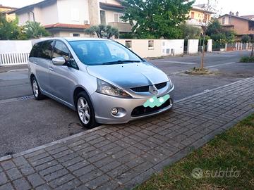 Mitsubishi grandis 2007