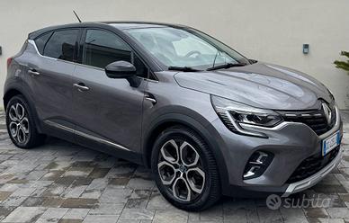 Renault Captur 1.6 E-Tech phev Initiale Paris 160c