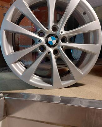 4 cerchi il lega BMW serie 3 F 30 2017