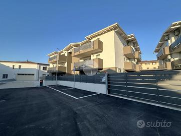 3 LOCALI A CARPENEDOLO