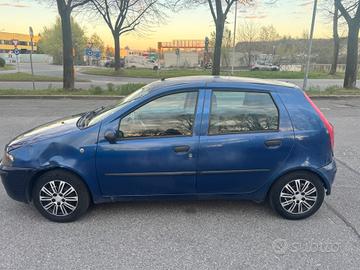 Fiat Punto 1.2i cat 5 porte (SU APPUNTAMENTO)