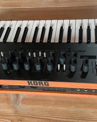 Korg Minilogue XD