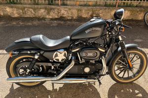 Harley-Davidson Sportster 883 Iron (2015) bobber