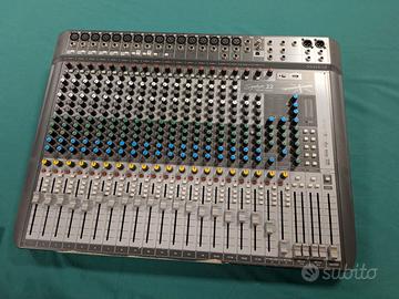 Mixer SoundCraft Signature MK22