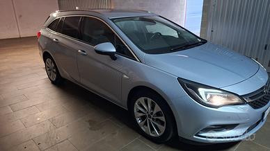 Astra Sport Tourer 1.6 cdti 136cv innovation autom