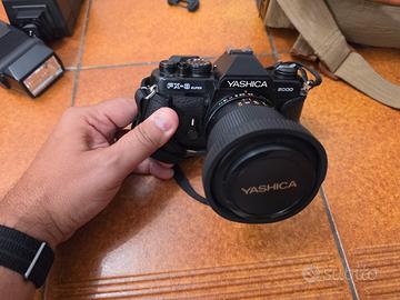 macchina fotografica Yashica FX-3 Super 2000