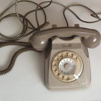 Lotto di  3 telefoni vintage