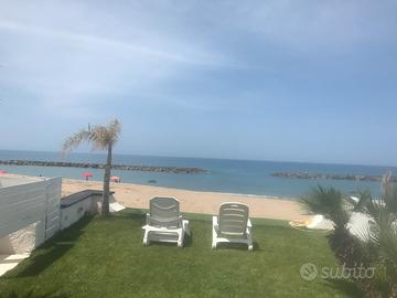 Villetta a Diamante sulla spiaggia dal giardino/