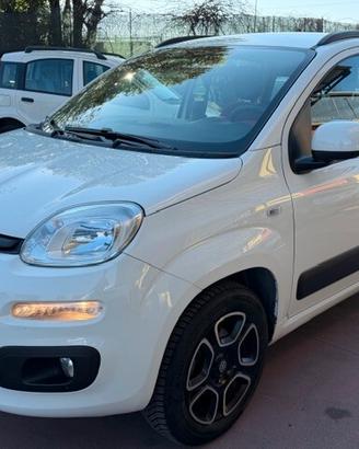 Fiat Panda 0.9 TwinAir Turbo Natural Power Lounge,