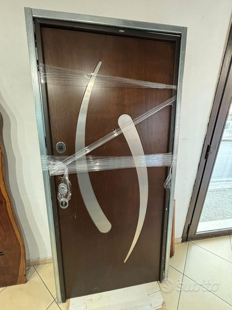 Pomello e spioncino porta blindata - Arredamento e Casalinghi In vendita a  Roma