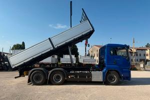 Man TGS 26.480 ribaltabile trilaterale da 6,5 mt.