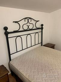 Letto matrimoniale in ferro battuto