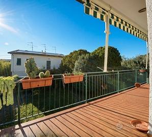 Trilocale con terrazzo