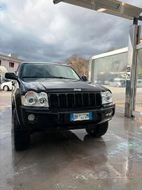 Jeep grand cherokee v6 crd laredo
