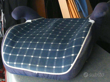 Seggiolino auto -alzatina 15 ai 36 kg (Gruppo 2/3)