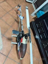 Elicottero radiocomando a motore a scoppio