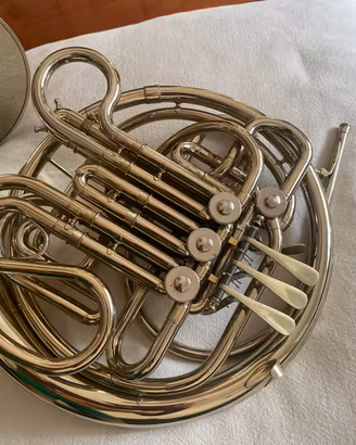 Corno francese Holton 379