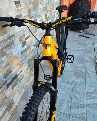 E-MTB Mondraker Level XR 2026