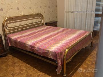 Letto matrimoniale in ottone