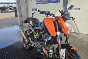 Moto ktm duke 125