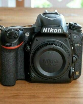 NIKON D750 + Corredo obiettivi Nikkor