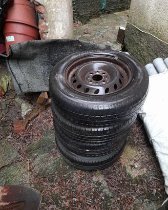 Cerchioni in ferro a 4 fori