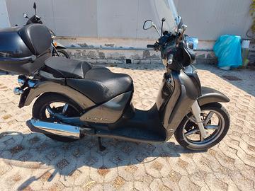  Scarabeo 250i anno 2004