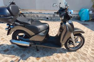  Scarabeo 250i anno 2004