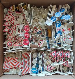 Segnali stradali, segnaletica, transenne Playmobil