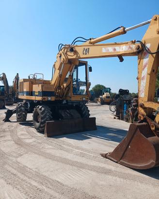 Escavatore Caterpillar 212 b