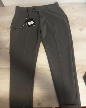 Pantaloni regular