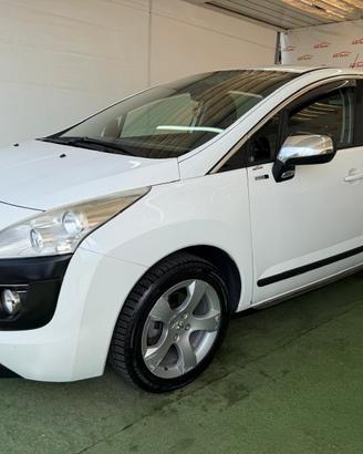 PEUGEOT 3008 STYLE 1.6 DIESEL 115CV AUTOMATICA