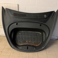 Tesla model 3 bagagliaio anteriore