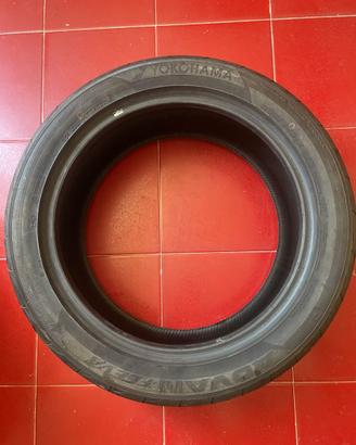 Gomme estive Yokohama Advan Fleva V701 225/50 R18