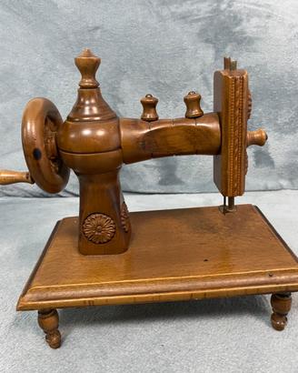 Soprammobile in legno