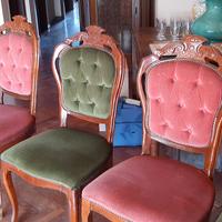 Poltroncine stile 800, velluto. 2 rosse, 2 verdi.