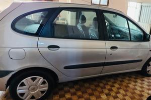 Renault  Scenic