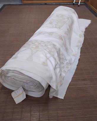 Pezza di circa 30 metri stoffa da tenda interna