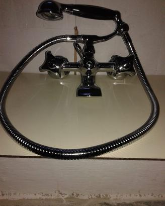 Attrezzi e materiale idraulico 