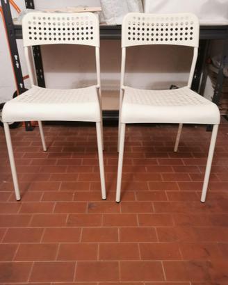 Due sedie impilabili medio/piccole adde ikea