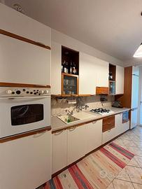 Cucina completa di elettrodomestici 900 €