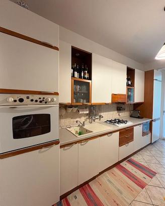 Cucina completa di elettrodomestici 900 €