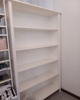 Libreria bianca