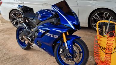 Yamaha R6