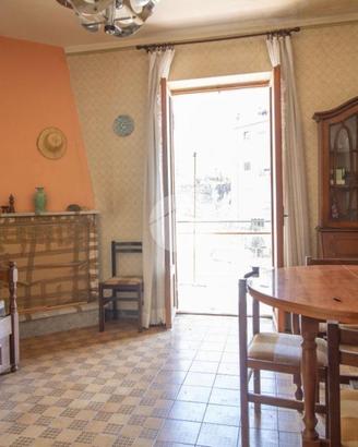 2 LOCALI A MONTEFLAVIO
