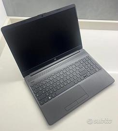 Notebook HP 15” semi-nuovo