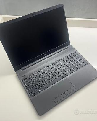 Notebook HP 15” semi-nuovo