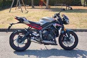 Triumph Street Triple 765 R