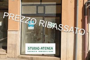 Via Manzoni Magazzino 28 Mq